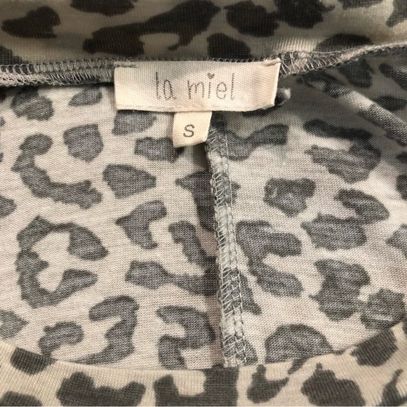 Leopard Lounge Set - Picture 3 of 3